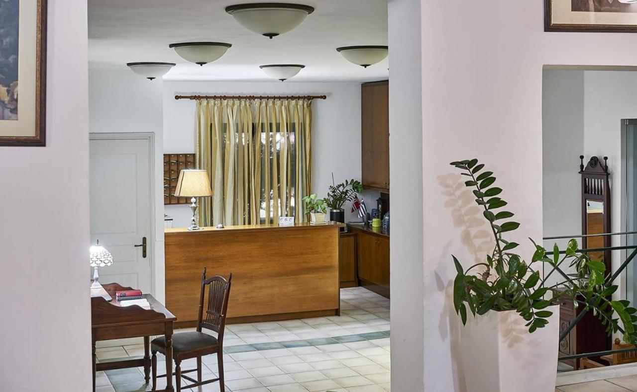 Eva Suites & Apartments Agia Marina Eksteriør billede