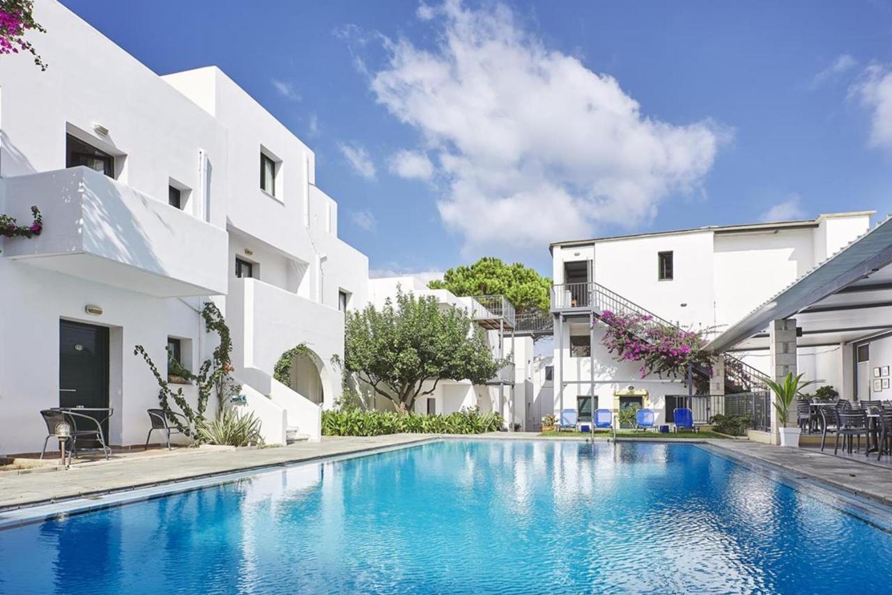 Eva Suites & Apartments Agia Marina Eksteriør billede