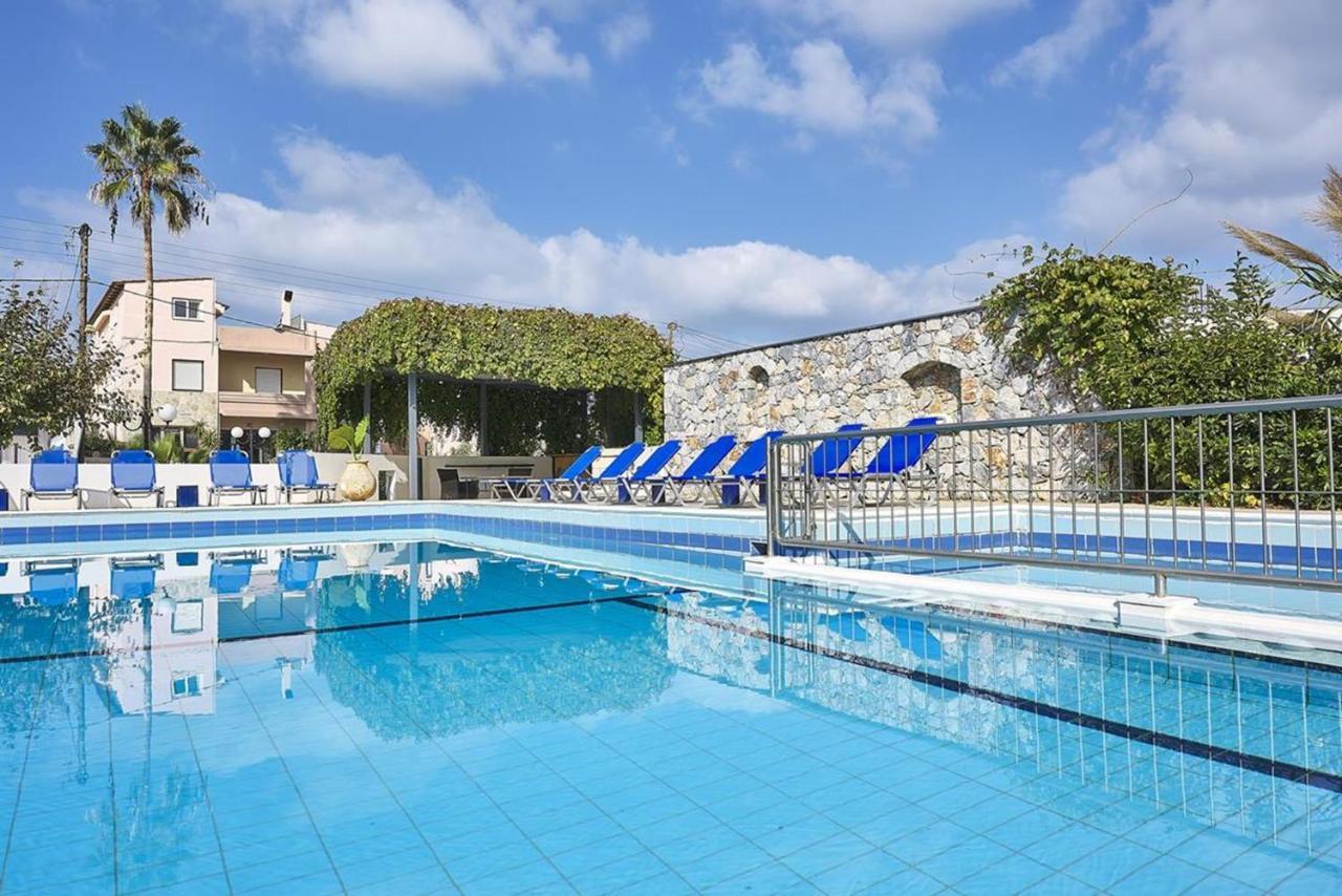 Eva Suites & Apartments Agia Marina Eksteriør billede