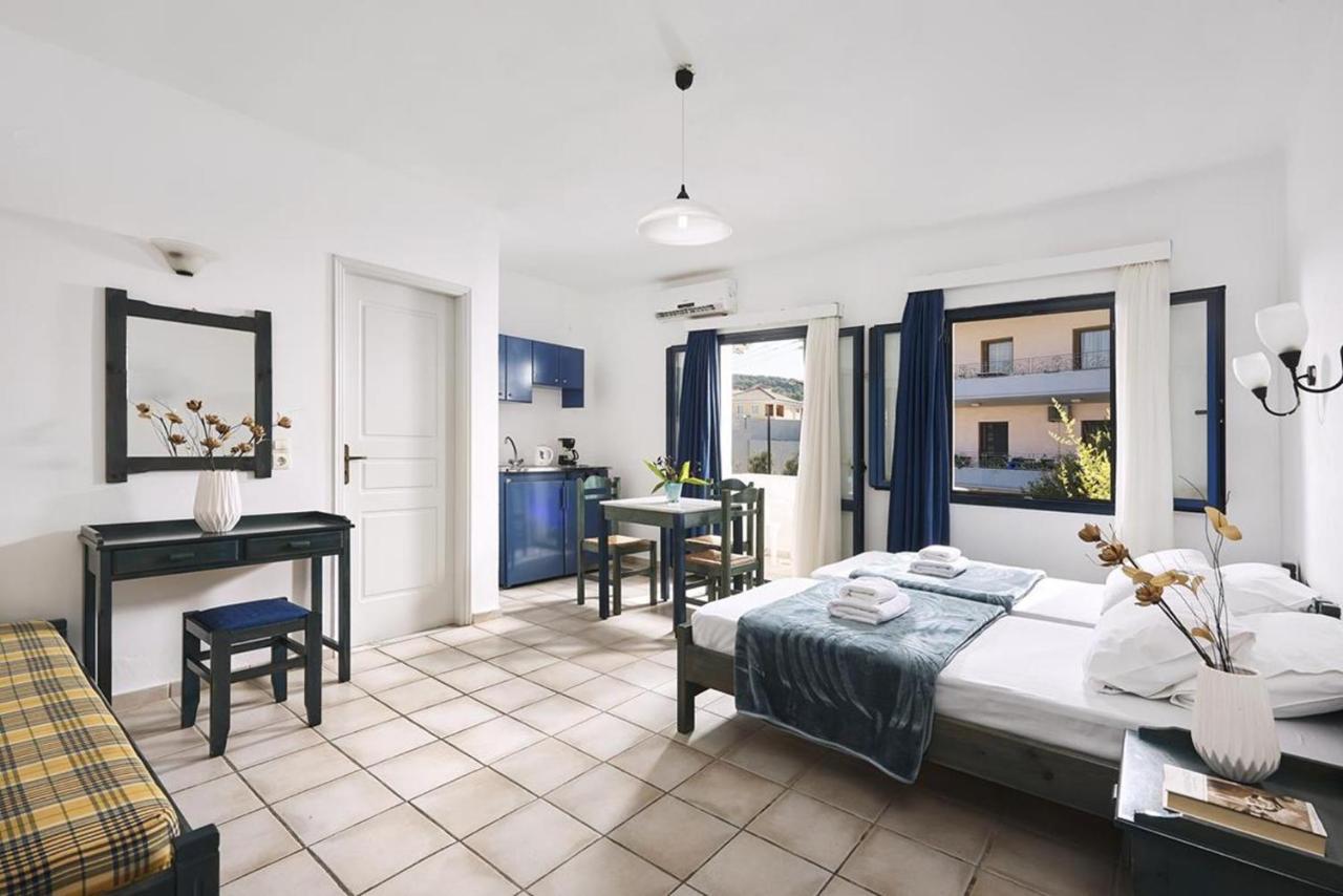 Eva Suites & Apartments Agia Marina Eksteriør billede